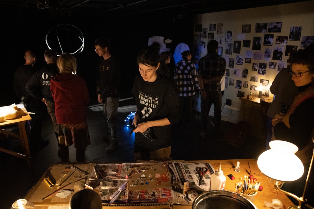 L'installation "Radioactive" de Mafalda durant le Micro-festival de marionnettes inachevées © Dominic Bérubé